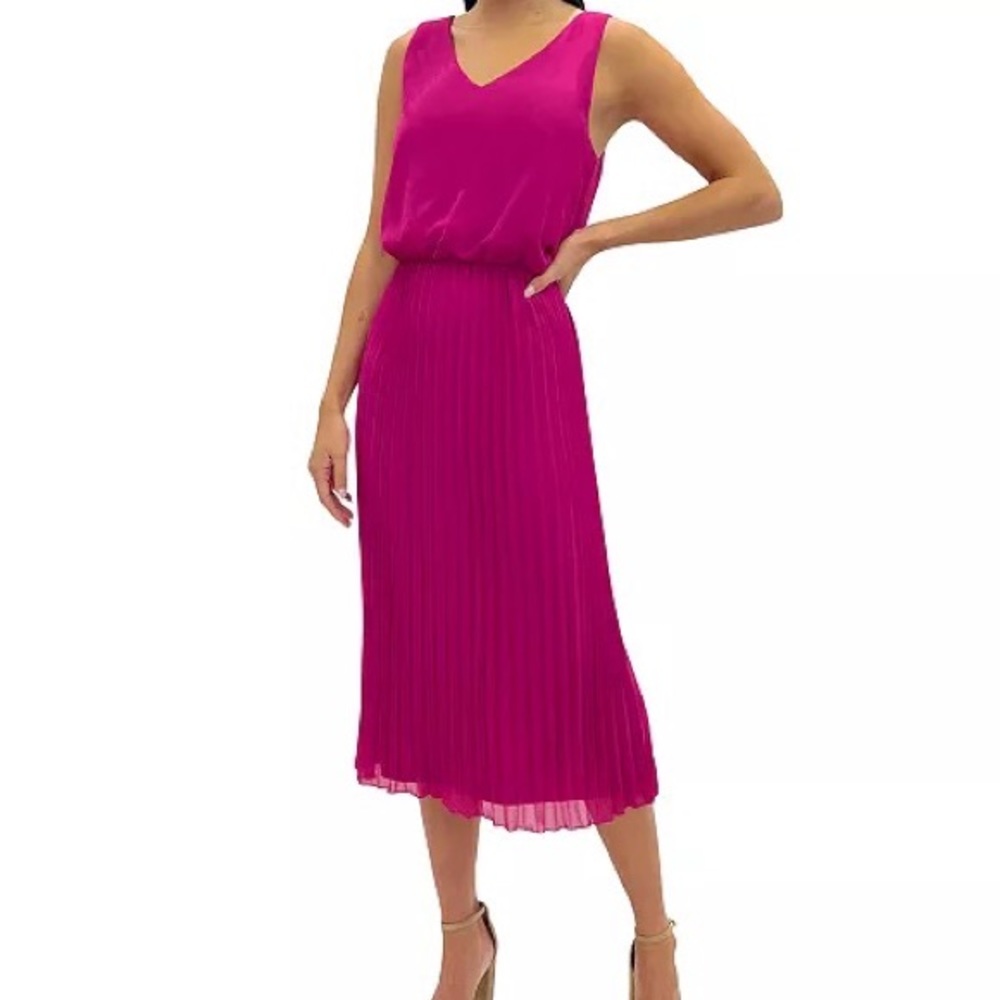 Brans New! Scoop-Neck Sleeveless Chiffon Dress